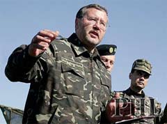 Министр обороны Украины - А. Гриценко